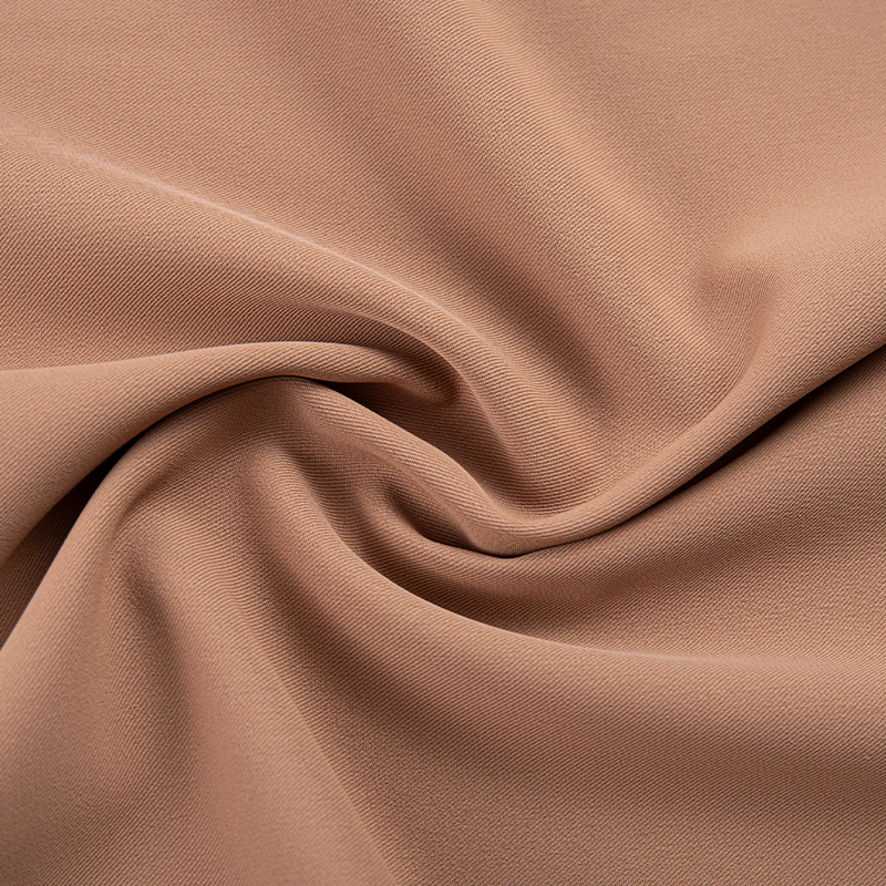 DS347 220GSM Lysebrun Højelastisk anti-rynke hudvenlig mat filament 3/1 skrå polyester spandex 4 vejs stretch stof