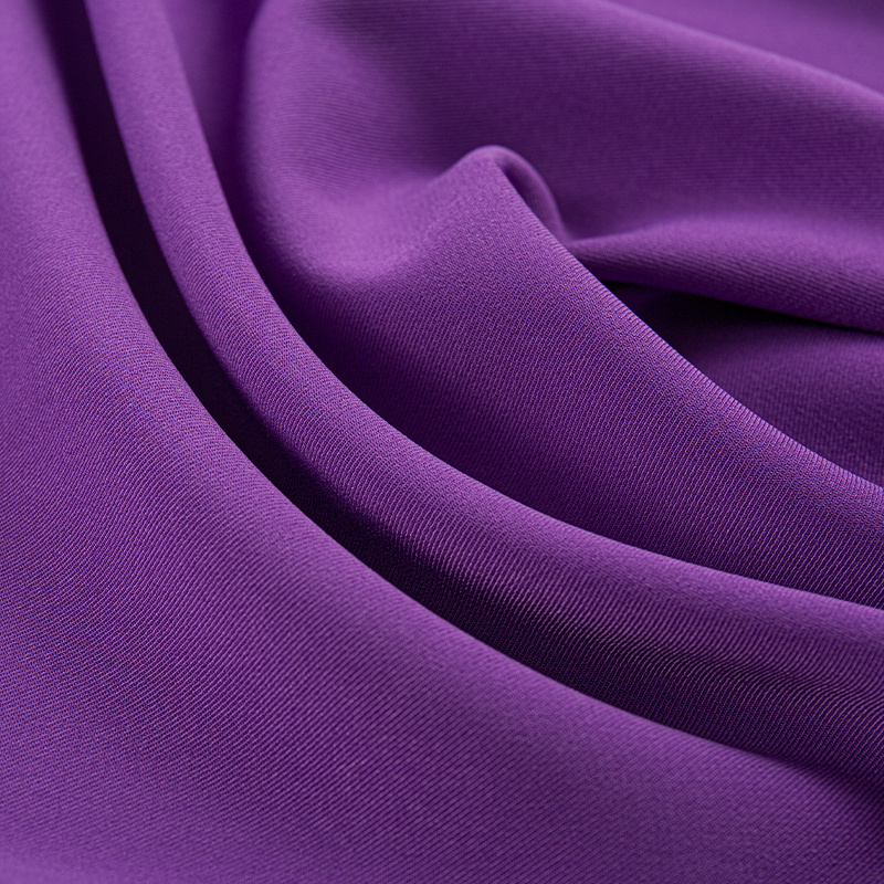 HY070 Lilla komposit silkeskud stretch 2/2 twill tøjstof